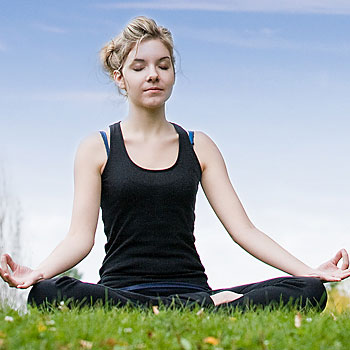 Learn How to Meditate the Easy Way in Less Than 2 Minutes