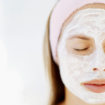 How to Make a Facial Mask At Home