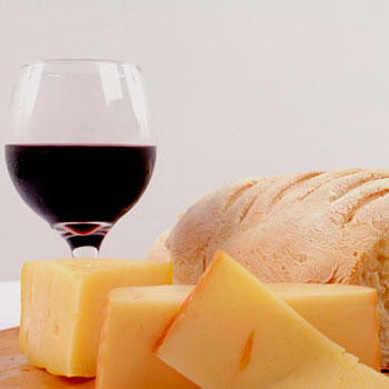 Feast Your Eyes and Stomach On Bread, Wine and Cheese!